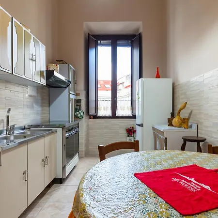דירה Cairoli - Spacious Close To Central Station *